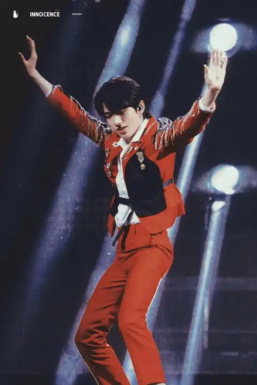 气氛开始升温危险又迷人·宋亚轩超话·#湖南卫视春晚#·@时代少年团