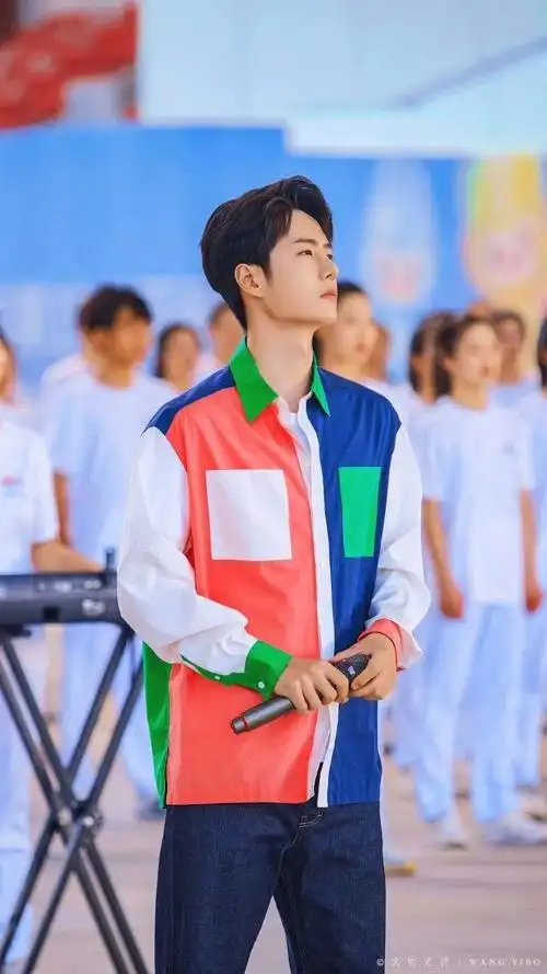 王一博被举报刘诗诗花百万修图王乐君曝光胡歌郑爽上热搜挡枪孙怡婚内