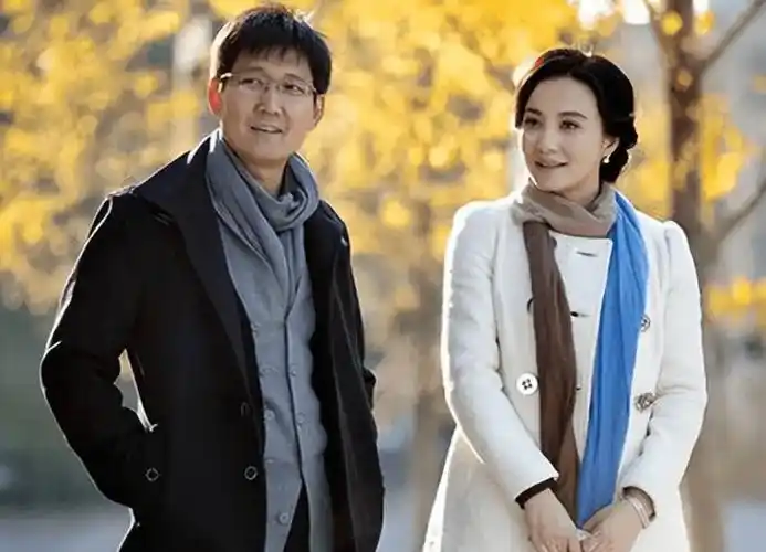 演员李崇霄去世20天后,亲哥哥说出去世原因,葬礼一细节让人泪目