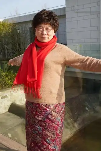 (夏云)高光时刻:与蔚兰老师合个影