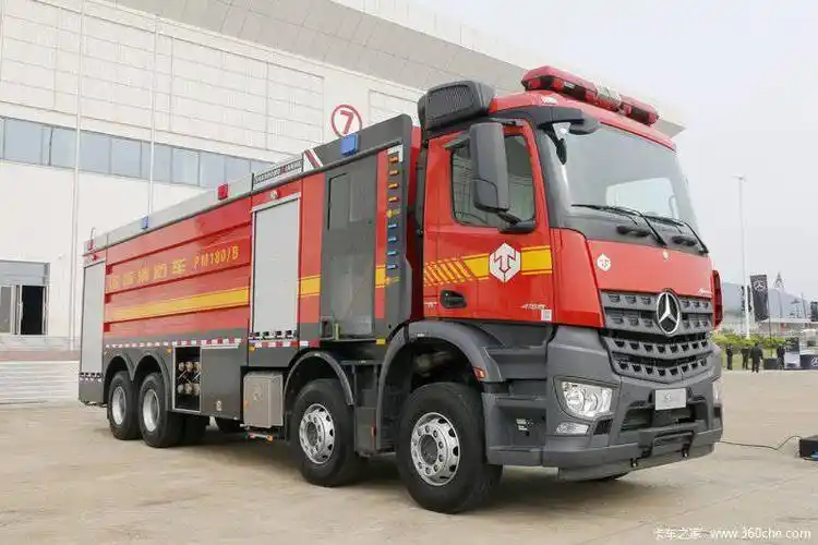 城市主战奔驰泡沫消防车18吨水罐泡沫消防车全国供应