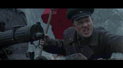 有10挺机枪,9挺会用来向敌人开火,而还有1挺就会架在冲锋的部队后面