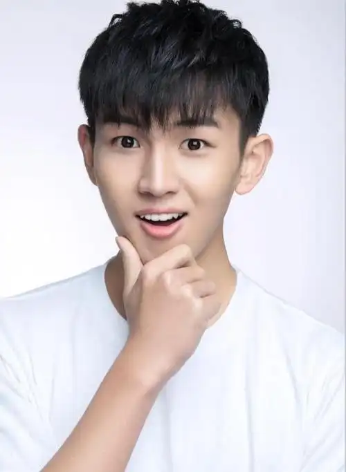 范津玮个人写真