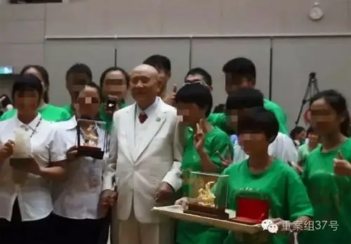 起底邪教血水圣灵聚会由专人放哨