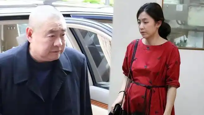 将大刘财富弄到手之后,甘比已经懒得再装