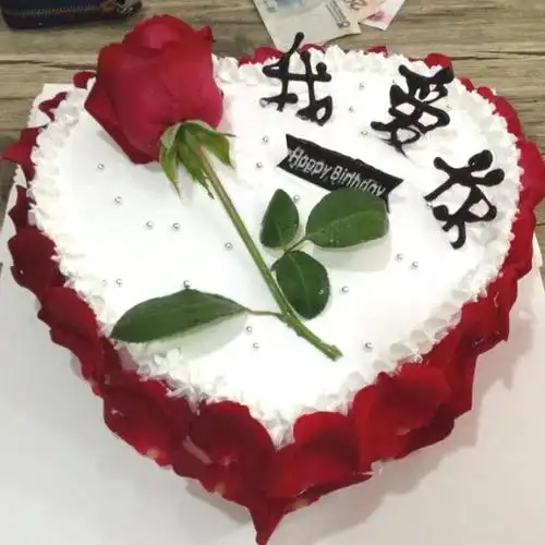 2020年最新款玫瑰花瓣蛋糕适合送情侣送爱人送女朋友老婆