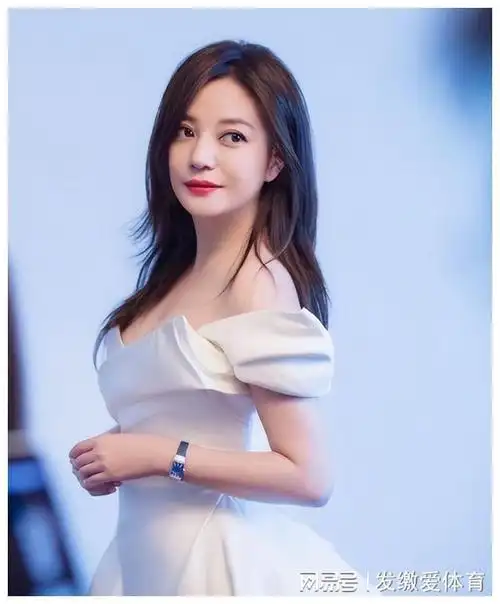 赵薇母亲魏启颖,为女儿的事操碎了心,丈夫去世孤独一人