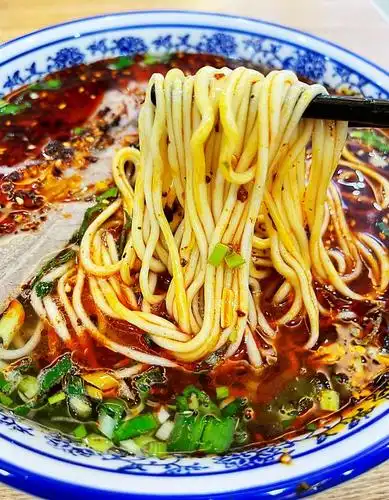 兰州牛肉面,一碗牛肉面,在兰州吃到大宽,总是吃不够