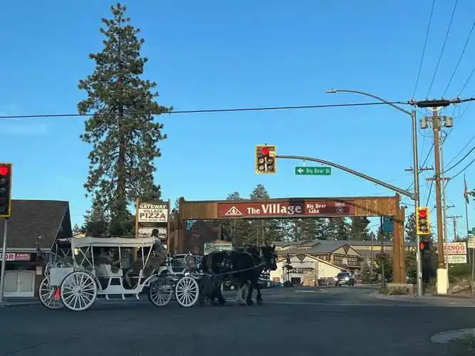 big bear的秋天来了,想要get away your town life, big bear 是一个