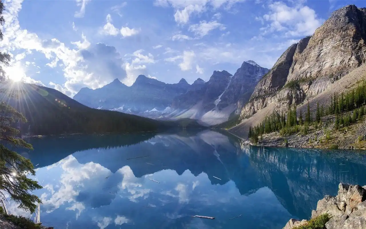 优美的冰碛湖风景高清桌面壁纸-风景壁纸-壁纸下载-美桌网